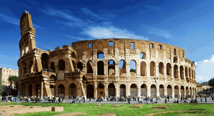 Roam around in Rome